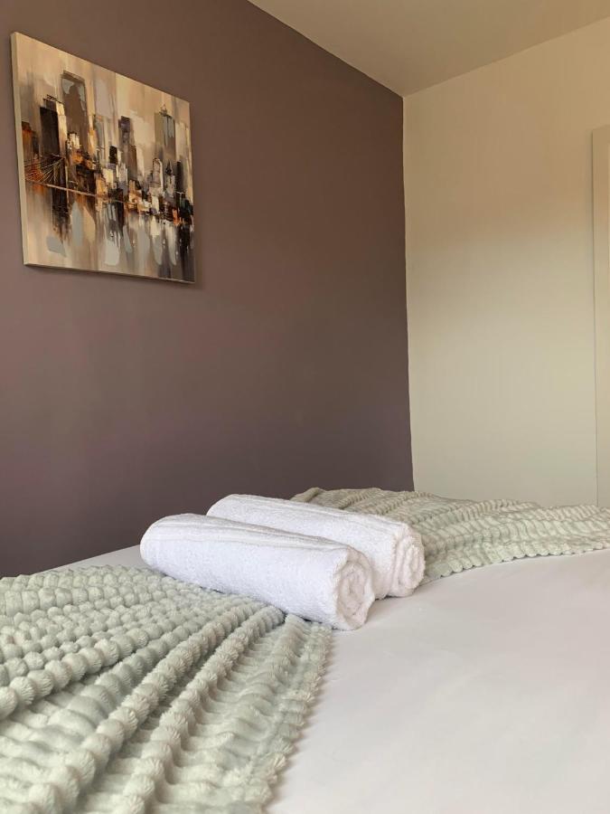 Appartamento Eyre Square Lane Galway Esterno foto